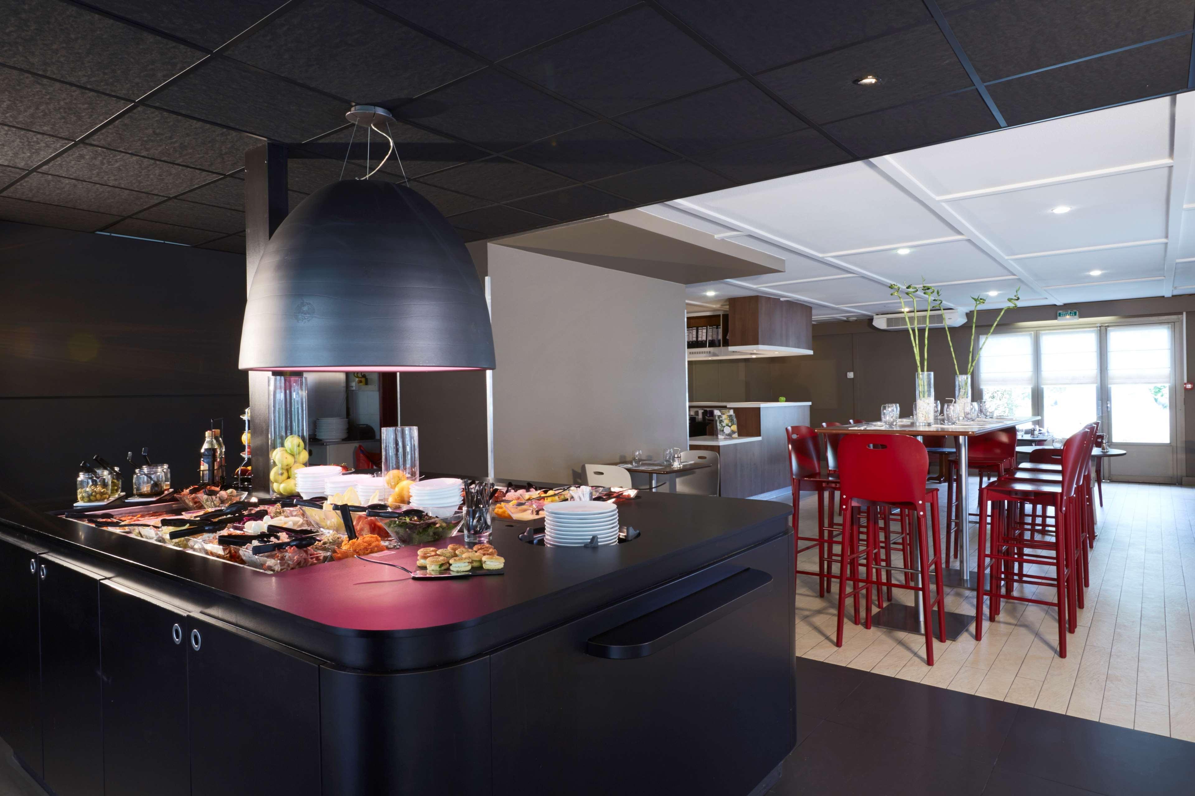 Hotel Kyriad Aeroport Marseille Vitrolles (Bouches-du-Rhone)